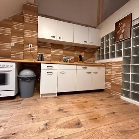 Ruzovaubytovani Apartment