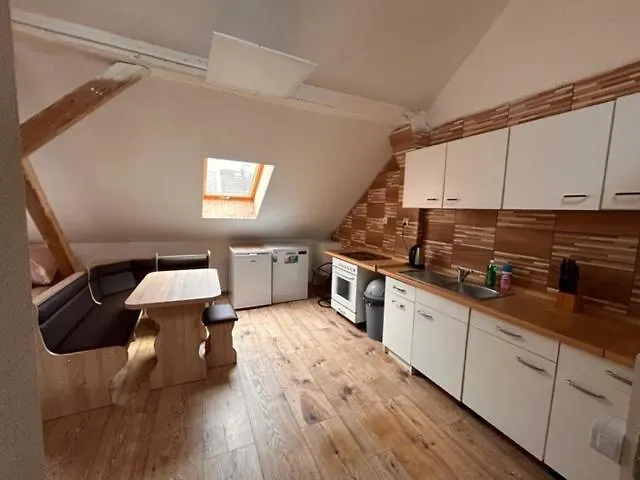 公寓 Private House *